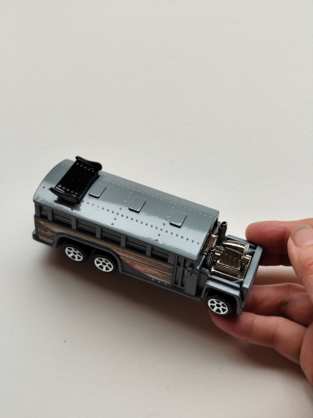 3/$25💙Hot Wheels 2000 Mobile Detention Center Unit Warden Moran Diecast Bus
